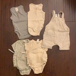 H&M Baby NB (1-2months) short sleeve onesies, short pants overalls, kimono tie